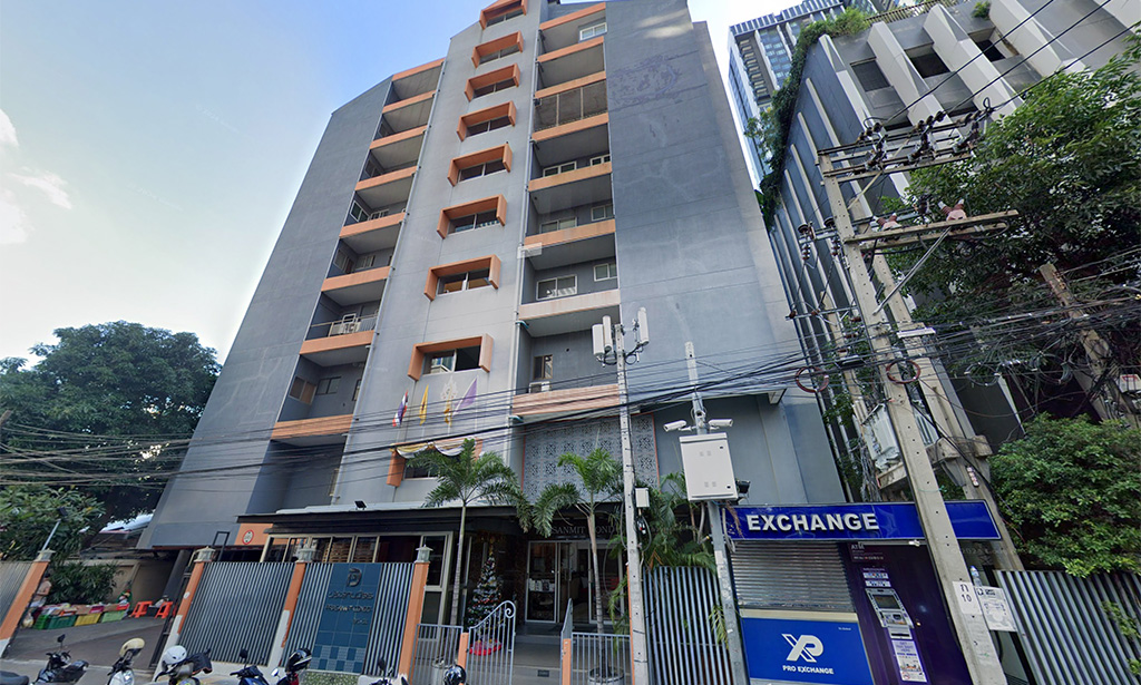 Prasanmitr Condominium