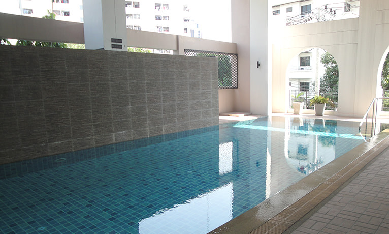 Schloss@Thonglor