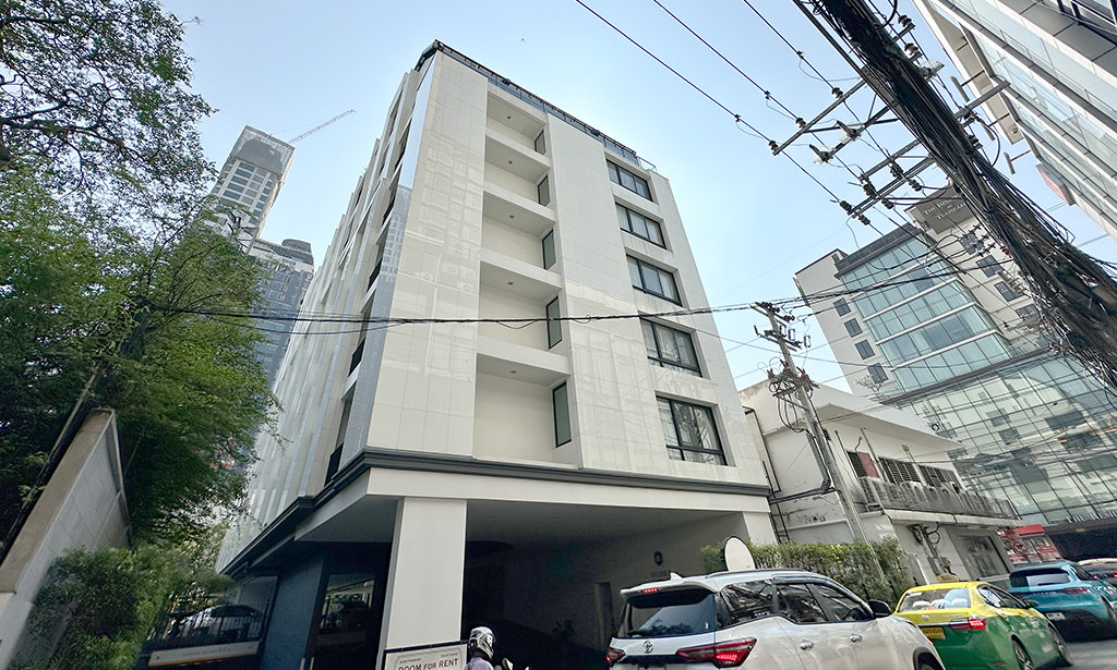 Silver Thonglor Apartments